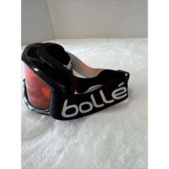 Bolle Ski Snowboard Goggles Rose Lens Black Frames Winter Sport - Picture 3 of 5